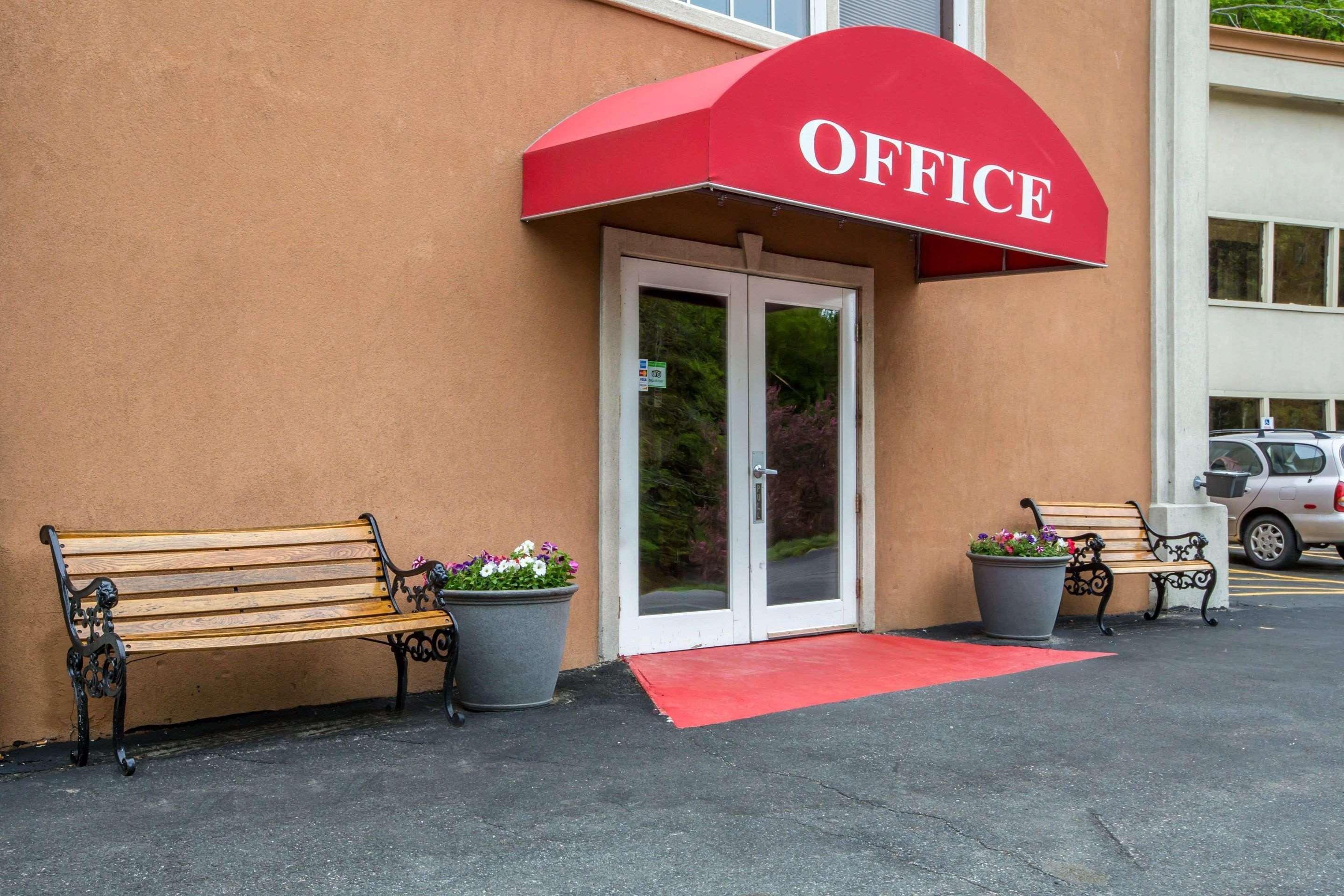 Econo Lodge Montpelier I-89 Buitenkant foto