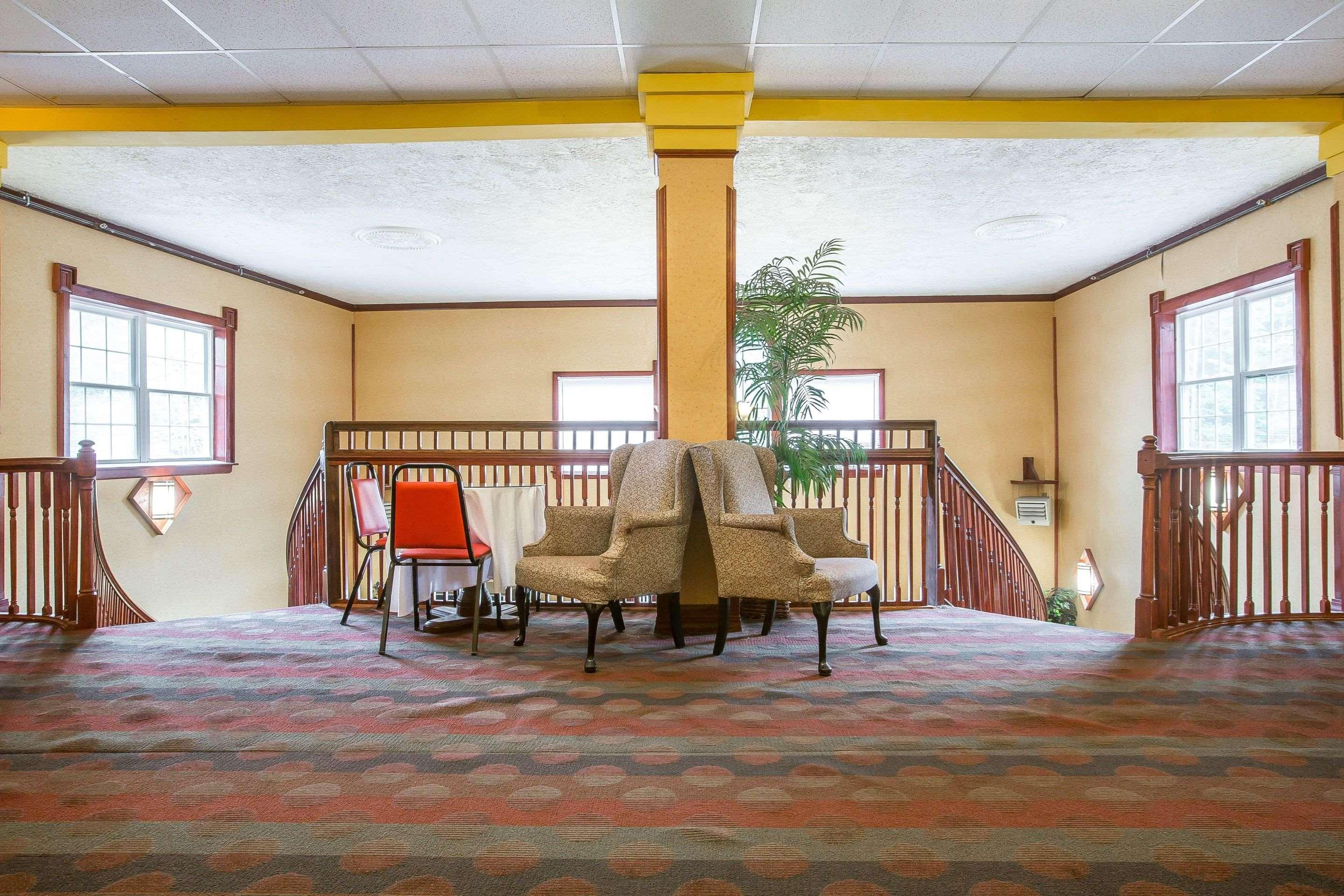 Econo Lodge Montpelier I-89 Buitenkant foto