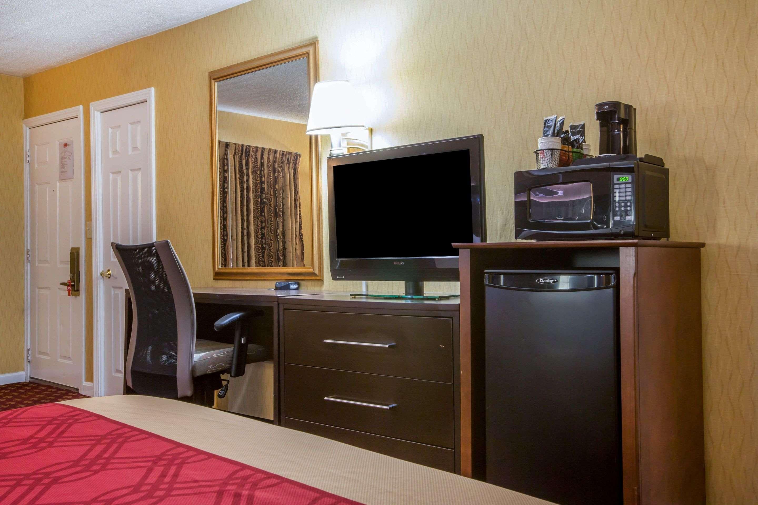 Econo Lodge Montpelier I-89 Buitenkant foto